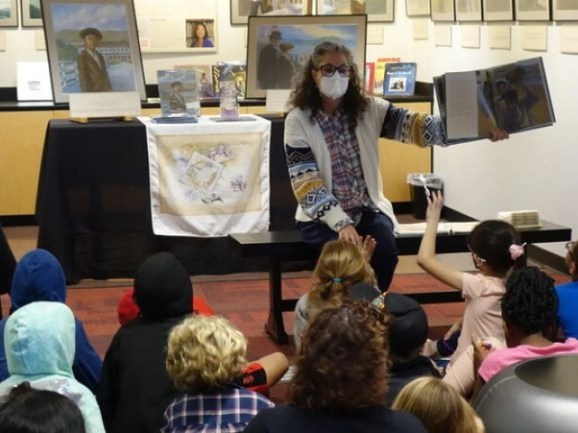 Rebecca Ballenger reading for children.