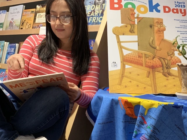 Carolina Hoyos Slow Reading for International Children's Book Day